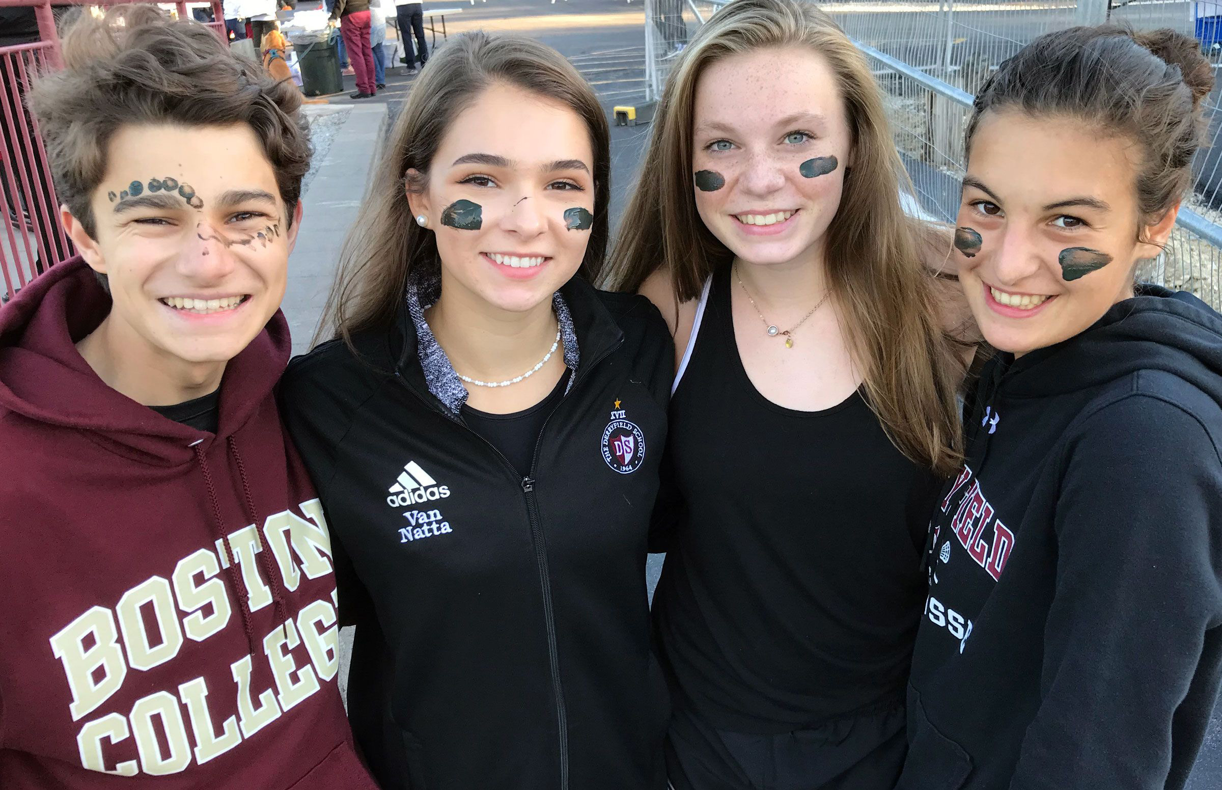 Private School Manchester New Hampshire | Private Schools Near Me | The Derryfield School Students