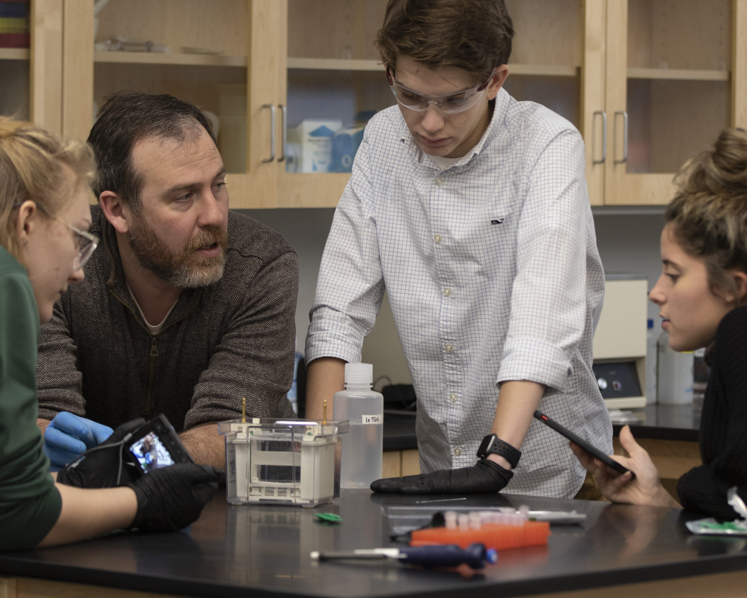 Private School Manchester New Hampshire | Private School Near Me | Students in STEAM Science Lab