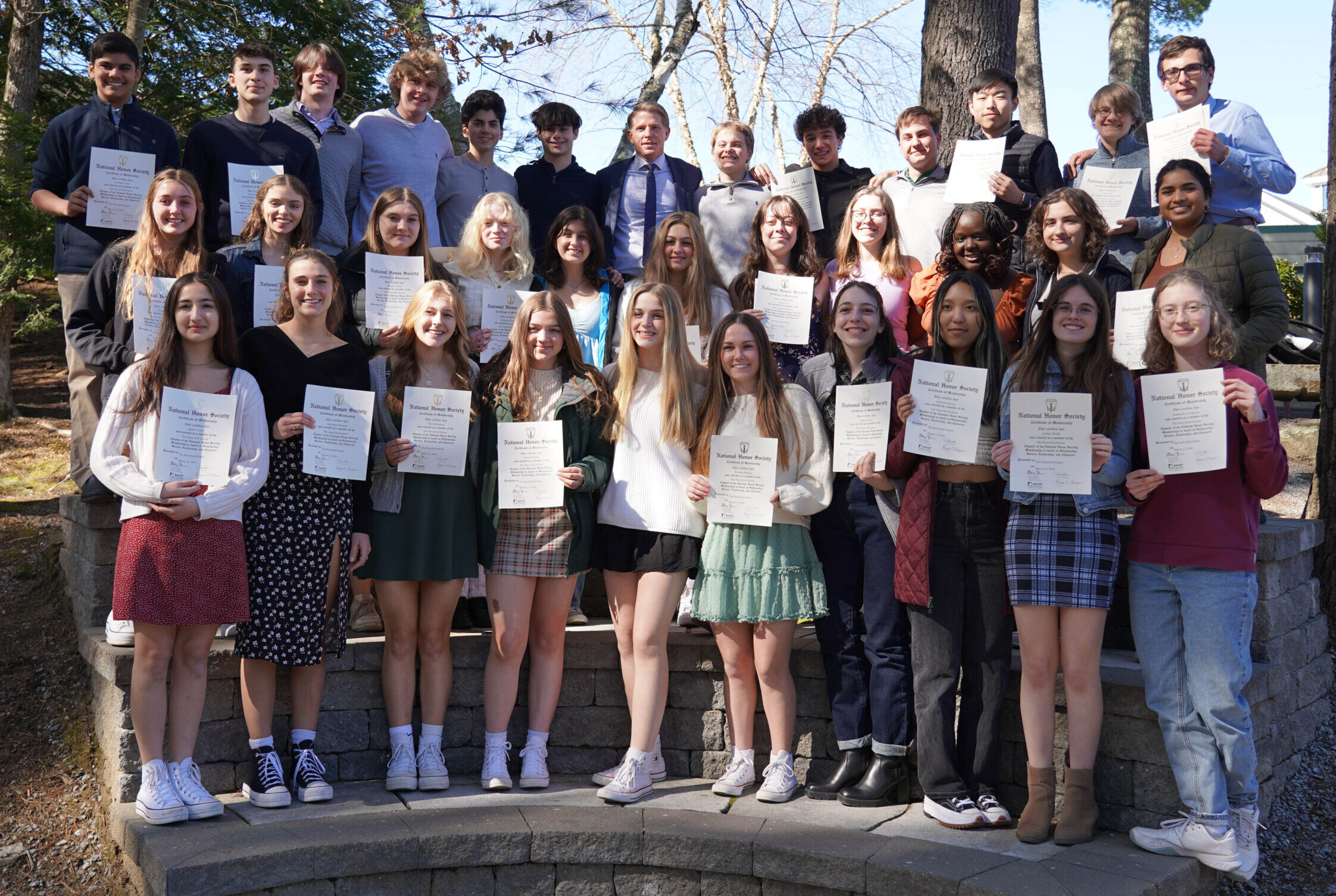 Derryfield Inducts 35 into National Honor Society